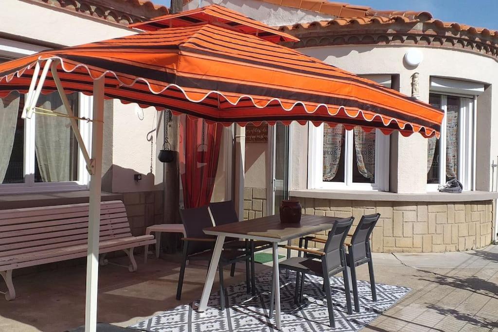 La Maison Du Bonheur سان لوران دي لا سالانك المظهر الخارجي الصورة